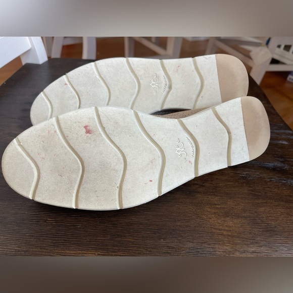 Johnston and Murphy perforated loafers - Picture 10 of 10